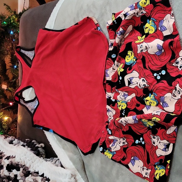 Disney Pajamas - Picture 5 of 7